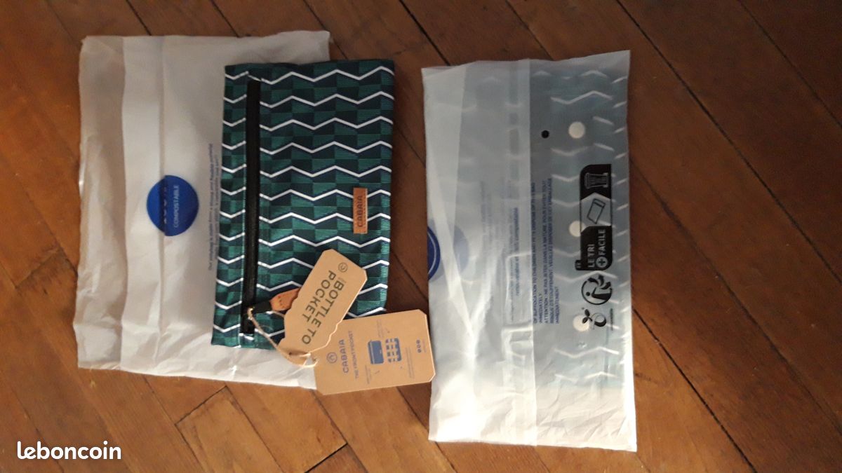 Lot de 2 pochettes Caibaïa neuves (image 1)