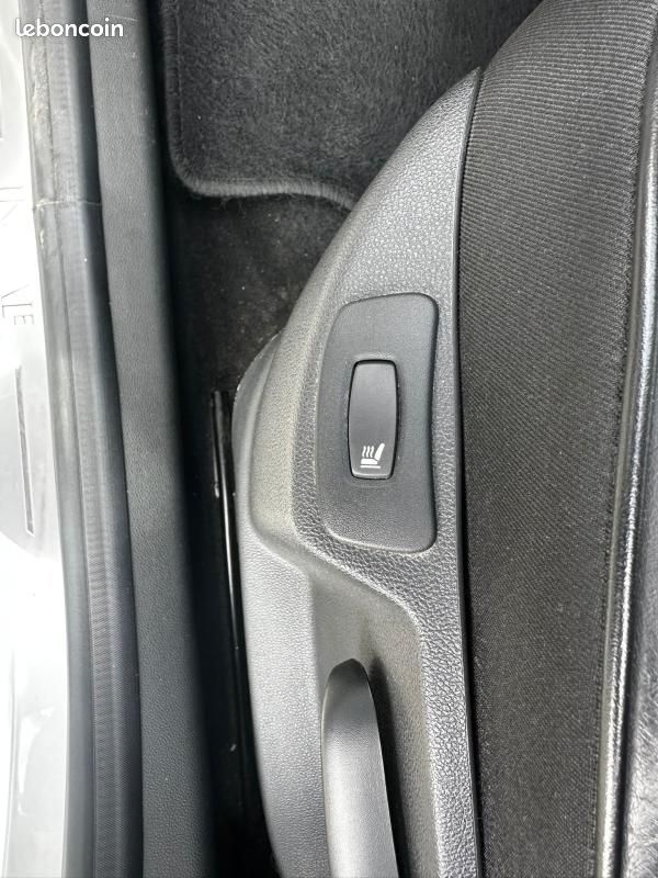Renault Captur 2 II 1.3 TCE 155 FAP INITIALE PARIS EDC (image 10)