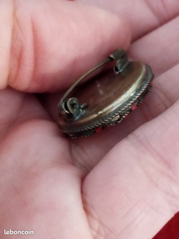 Boucles d'oreilles la petite torsadée - Institut épiderme