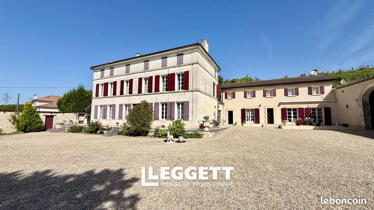 Maison 16 pièces 440 m²