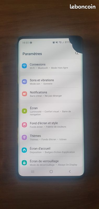 Samsung Galaxy S10 (image 1)