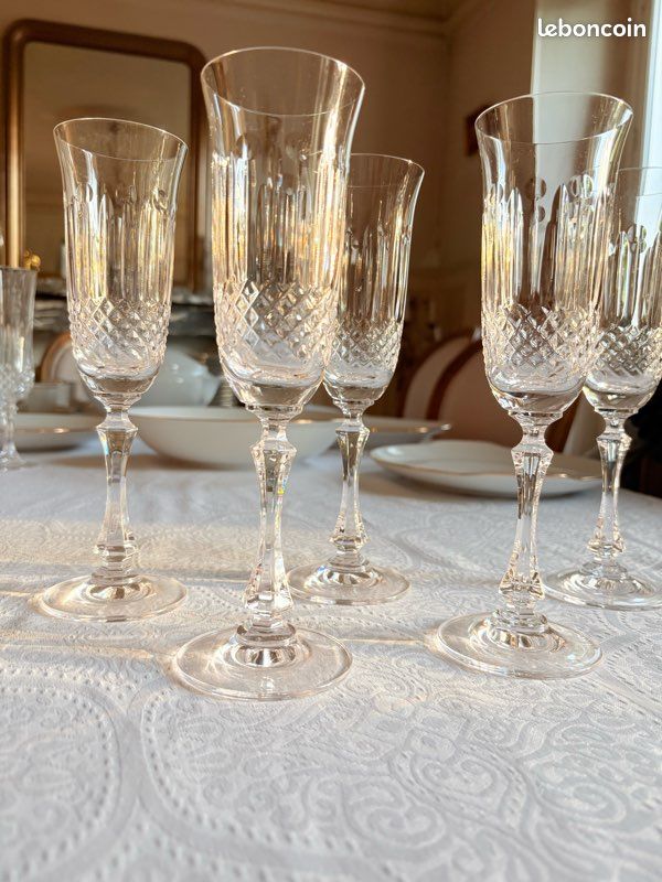 5 flûtes à champagne en Cristal taillé Artisanat de Lorraine (image 3)