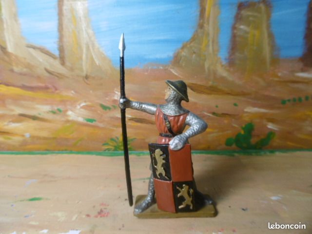 LOT FIGURINES STARLUX moyen age année 60 EUR 77,00 - FR