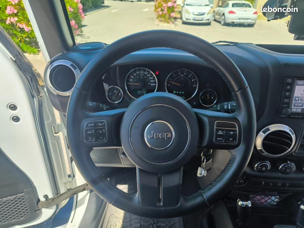 Jeep wrangler unlimited Rubicon 16000km garanti (image 10)