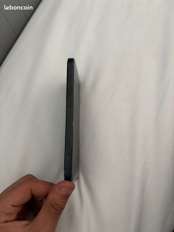 Iphone 15 (image 8)