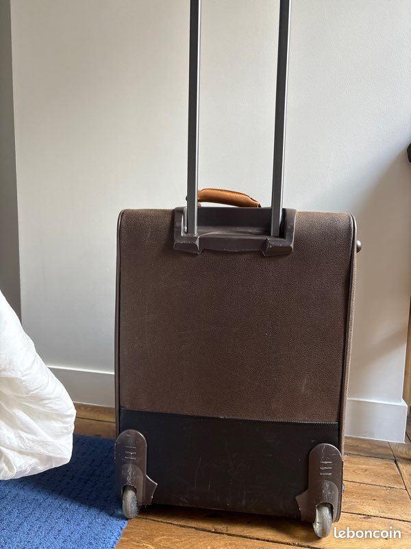 Valise Jump (image 5)