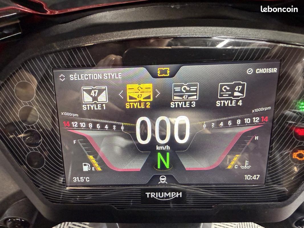 TRIUMPH STREET TRIPLE RS 765 Garantie Triumph 2027 Suivi LED (image 6)