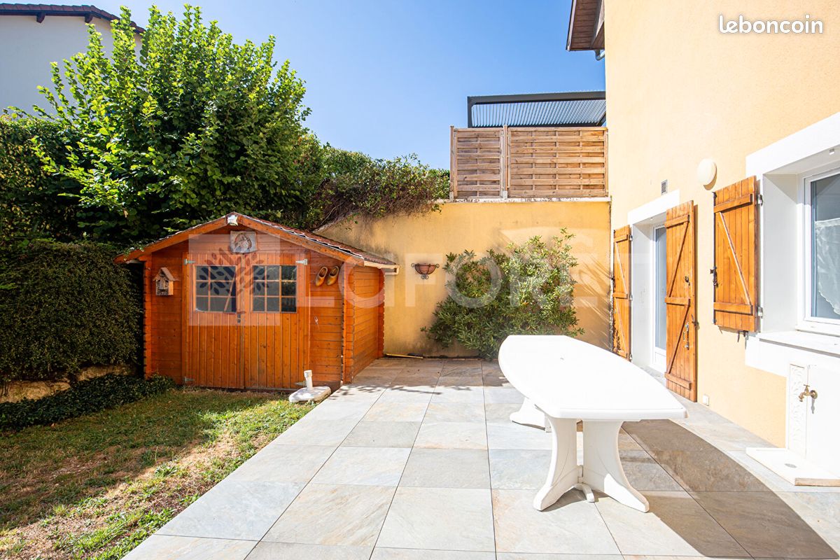 Appartement 3 pièces 96 m² · à Annecy · 96 m² · 430 000 €