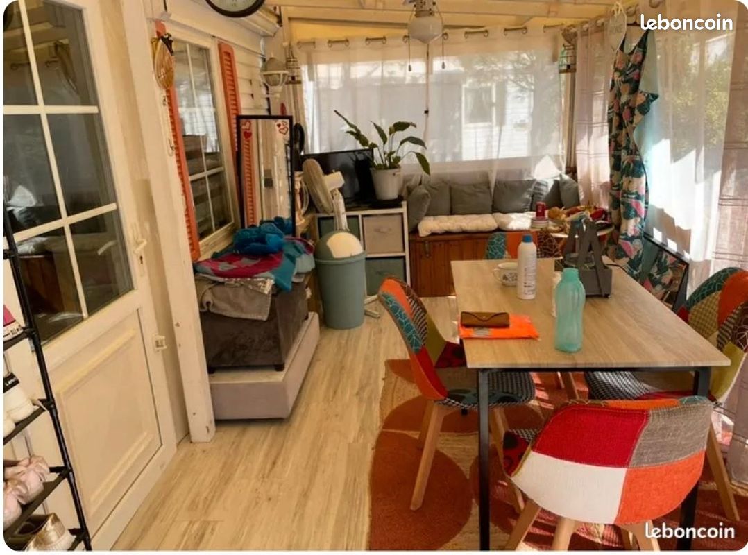 Local commercial 3 pièces 32 m² · à Hyères · 32 m² · 16 000 €