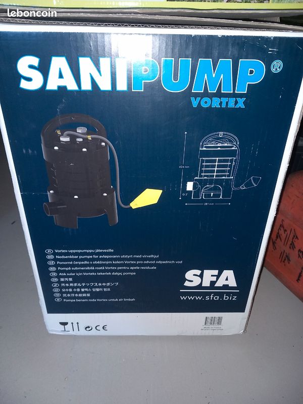 Pompe eau noir (image 1)