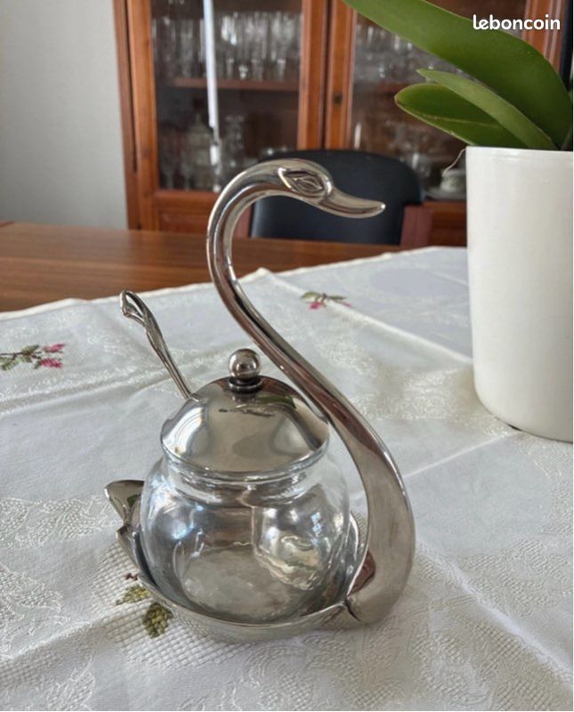 VIDE POCHE VINTAGE avec cygnes en métal argenté EUR 20,00 - FR