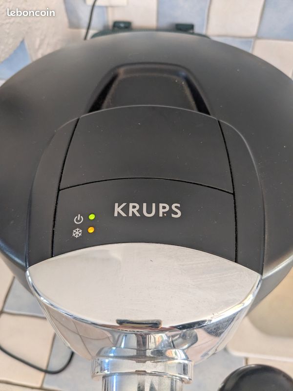 Tireuse à bière KRUPS avec 8 tubes de recharge et la notice (image 2)