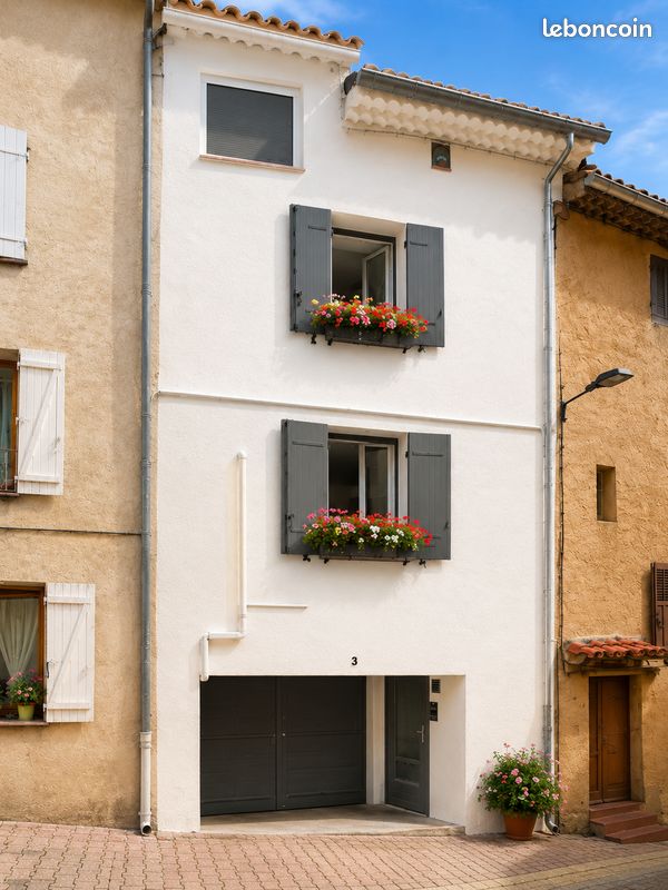 Maison 3 pièces 74 m² · à Solliès-Toucas · 74 m² · 245 000 €