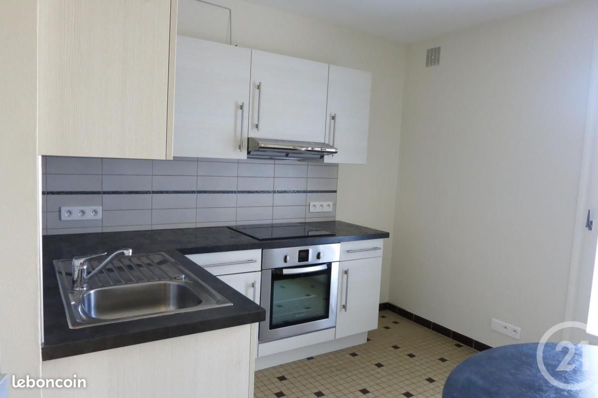 Appartement 2 pièces 52 m² · à Montluçon · 52 m² · 554 €