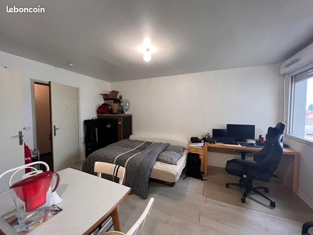 Appartement 1 pièce 26 m² · à Le Bourget · 26 m² · 647 €