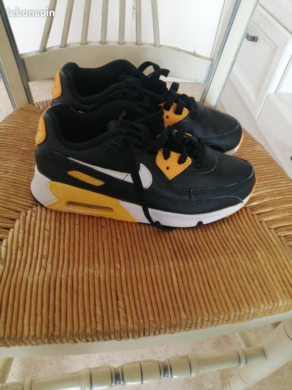 Vente de chaussures pour enfant (image 2)