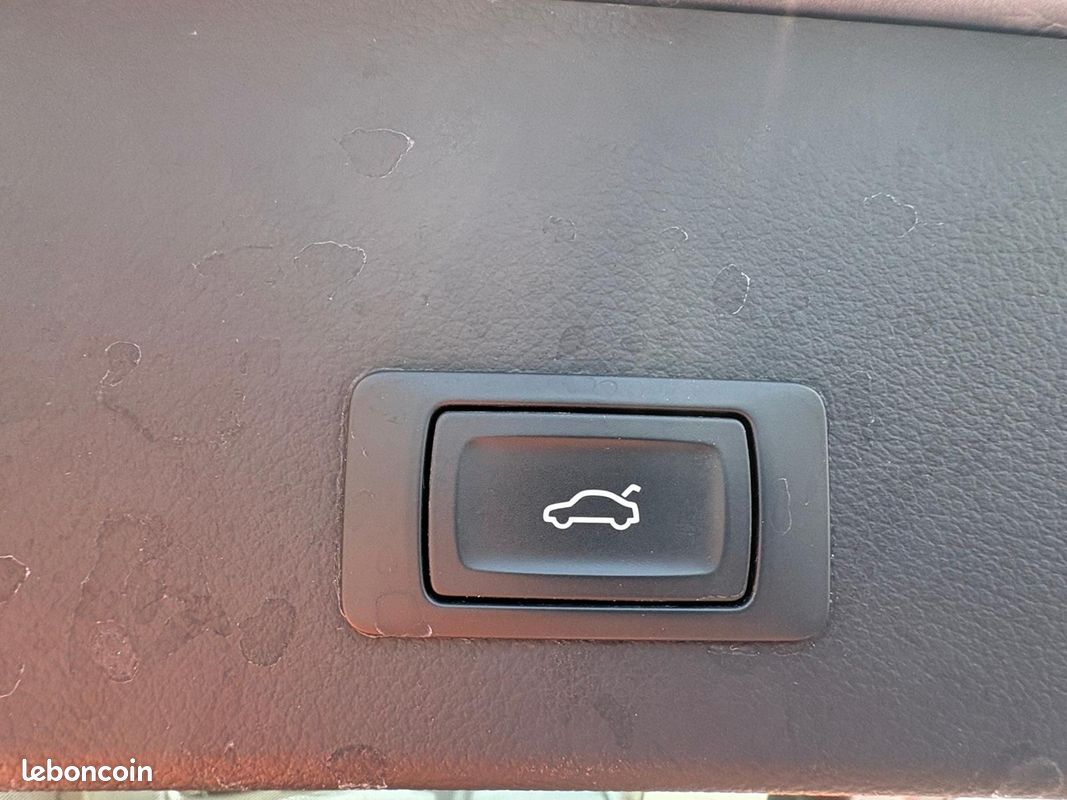 Audi A6 AVANT 3.0 V6 TDI 218CH AMBITION LUXE S TRONIC 7 (image 30)