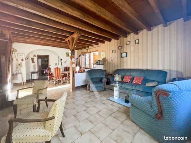 Maison 3 pièces 136 m²