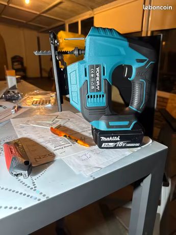Scie Sauteuse Sans Fil YOFIDRA 900W Avec Laser + 10 Lames - Pour Batterie 18V Makita