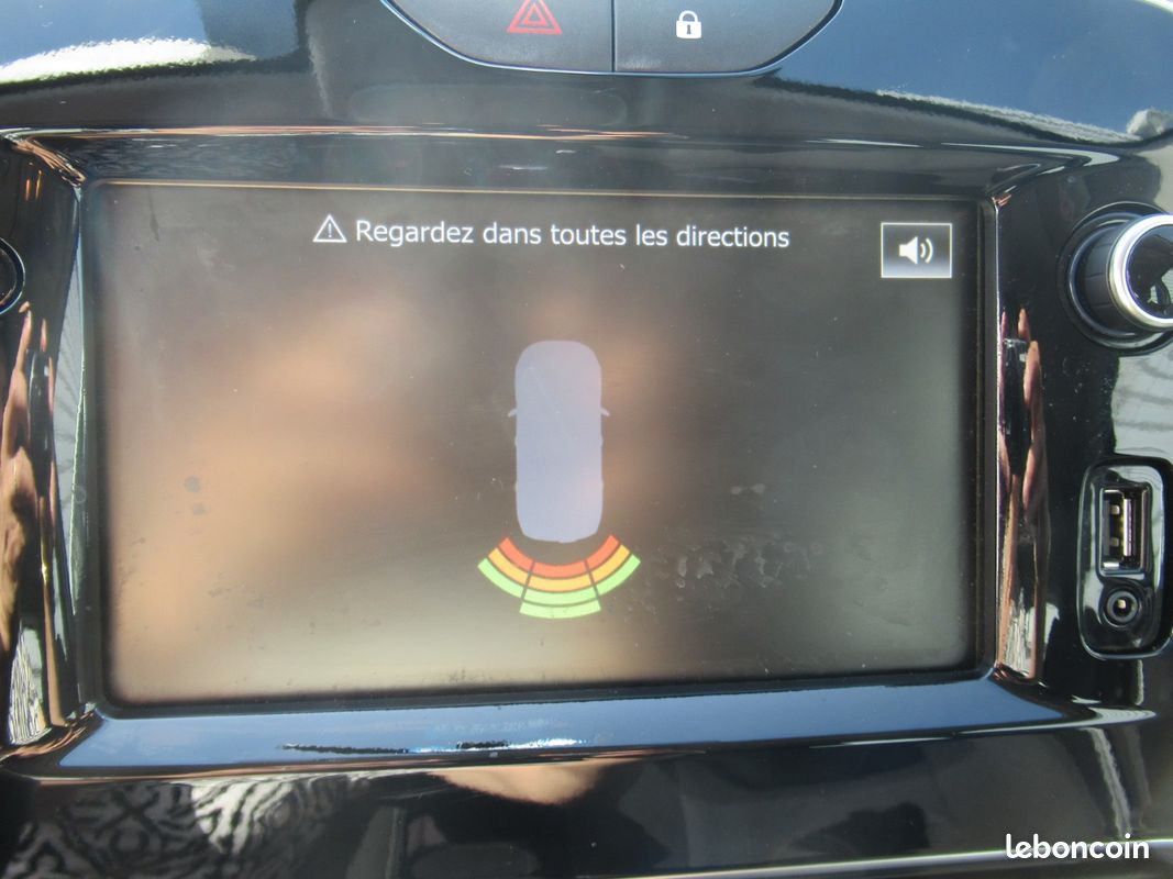 Renault CLIO IV TCE 90 CV ZEN Business ECO2 (image 10)