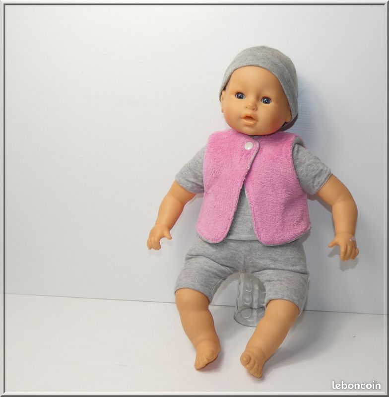 Gilet de berger, legging, teeshirt et bonnet pour poupon 42 cm