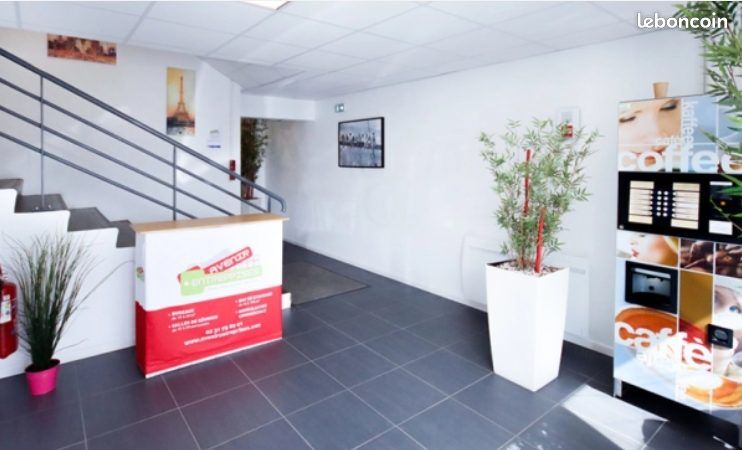 Bureaux 23 m² Carpiquet (image 3)