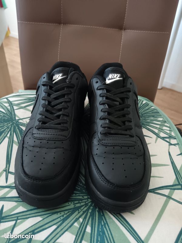 Chaussures Nike (image 1)