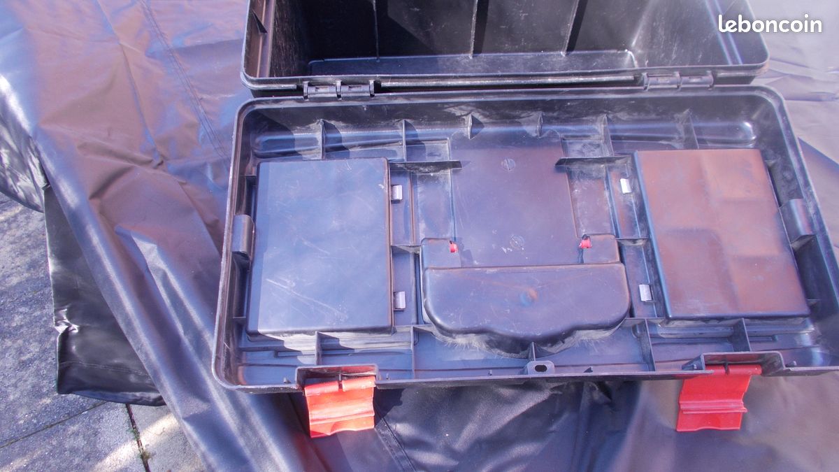 Boite outils plastique (image 2)