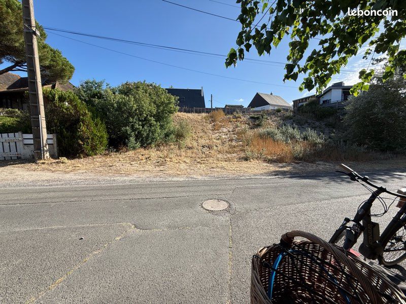 Terrain à bâtir · à Bréhal · 255 000 €