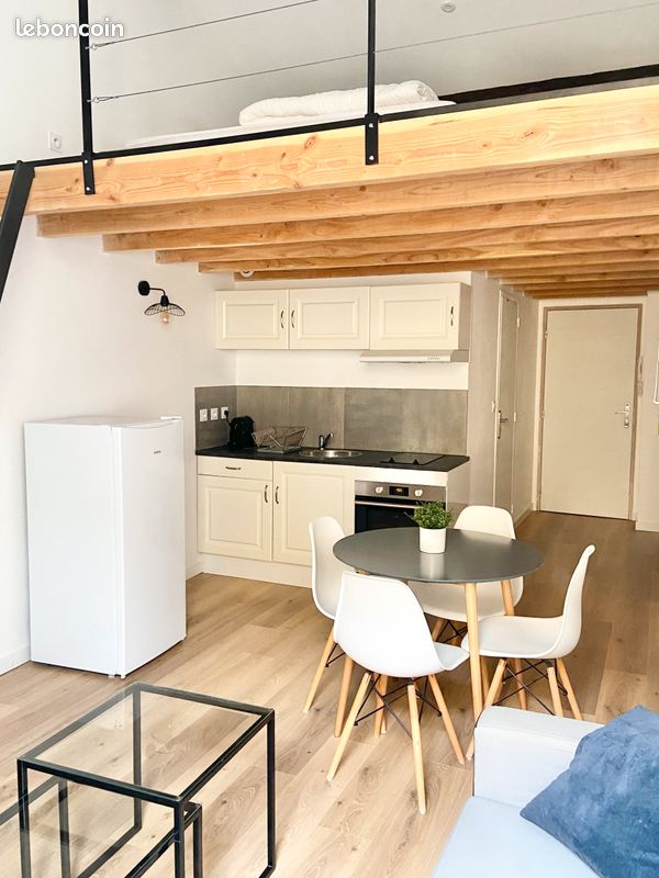 Appartement 1 pièce 30 m² · à Nîmes · 30 m² · 590 €