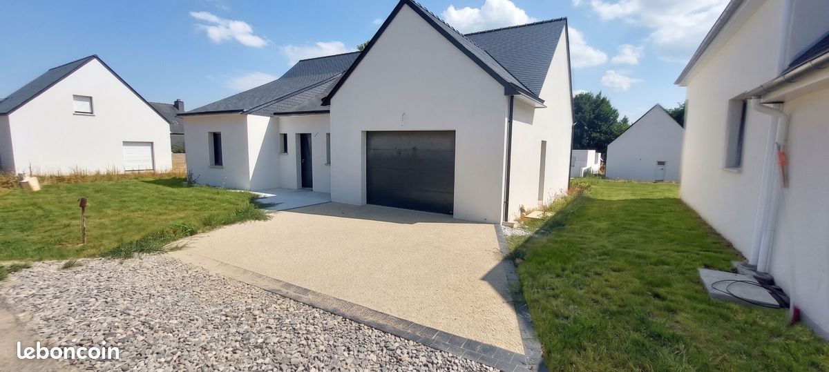 Maison 3 pièces 89 m² · à Limerzel · 89 m² · 930 €/mois