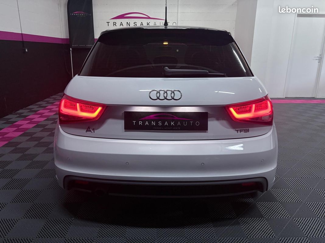 AUDI A1 SPORTBACK 1.2 TFSI 86 S line *REVISION A JOUR* *CT OK* *PLAQUETTES DE FREIN NEUVES (image 9)