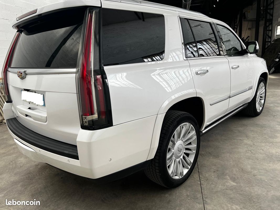 CADILLAC ESCALADE 6.2 V8 420 AWD Platinium 2017 (image 5)
