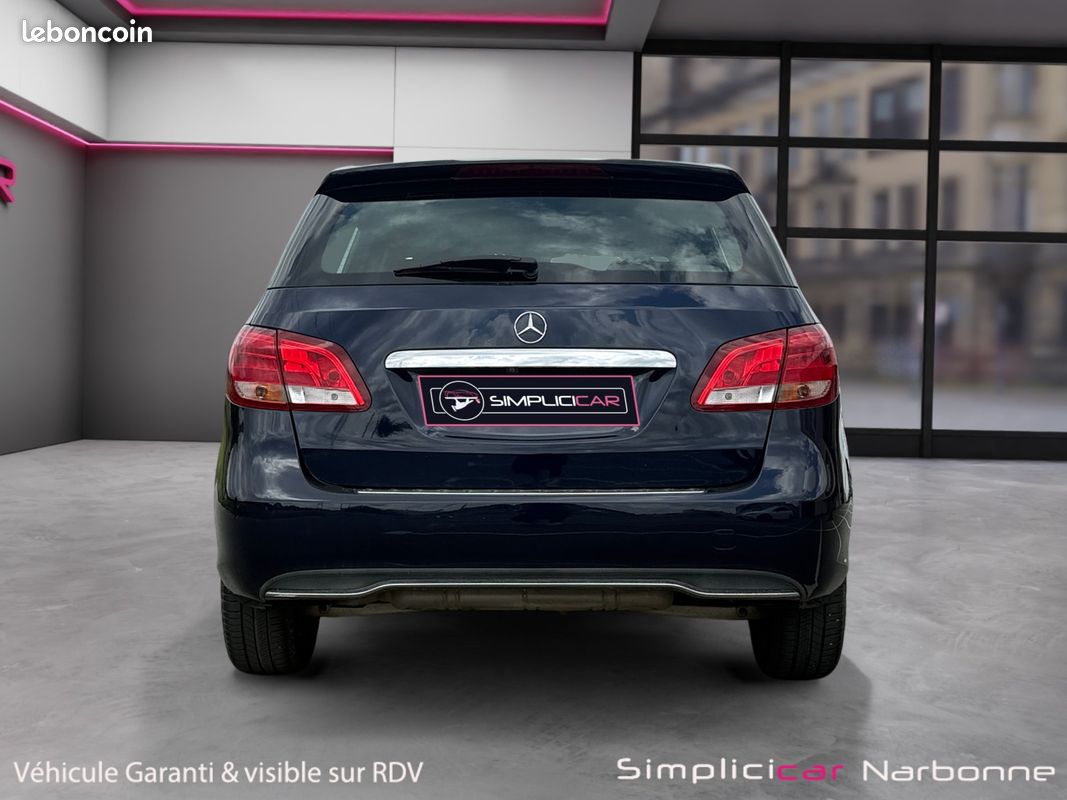 MERCEDES CLASSE B 180d 109ch Inspiration Garantie 12 mois Caméra de recul Climatisation (image 8)