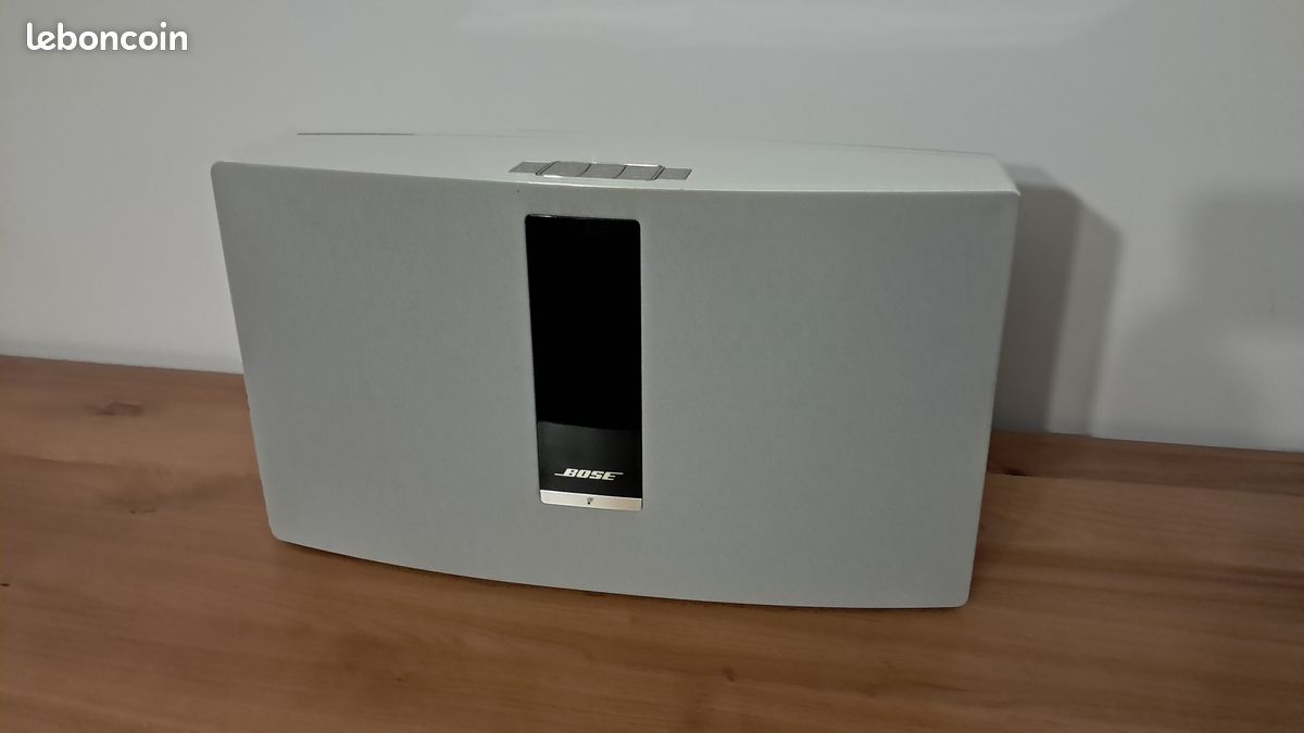 Enceinte Bose SoundTouch 30 série lll (image 1)
