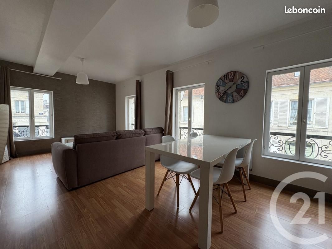 Appartement 2 pièces 42 m² · à Pont-Sainte-Maxence · 42 m² · 670 €/mois