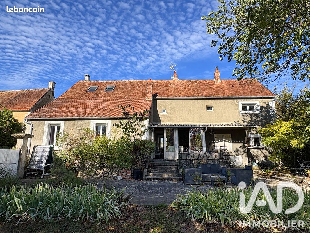 Maison 6 pièces 215 m² · à Thury · 215 m² · 298 000 €