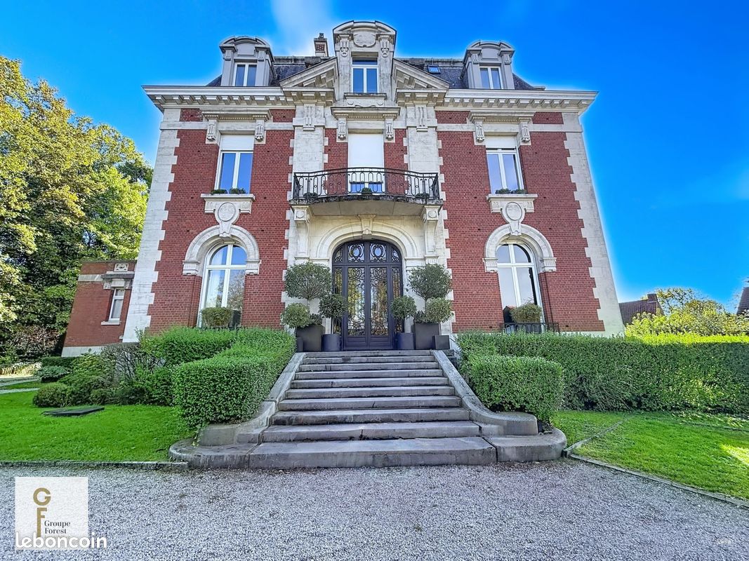 Appartement 4 pièces 122 m² · à Croix · 121,7 m² · 499 000 €