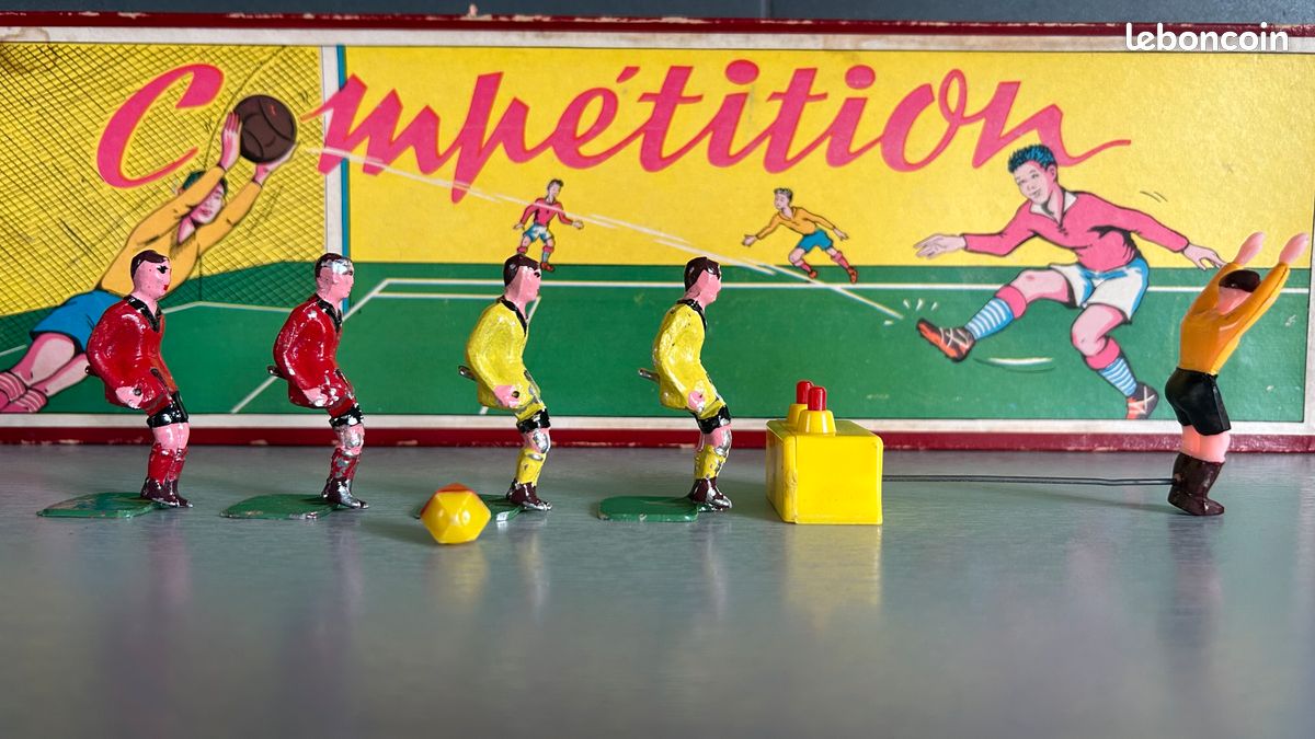 Jeu De Football Ancien COMPETITION Avec Figurines En Aluminium - Occasion - Collection