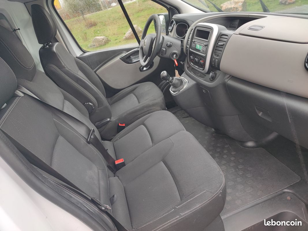 Renault trafic fourgon gn l1h1 1000 kg dci 95 e6 stopstart (image 7)