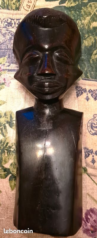 Statue africaine XXeme en ébène (image 1)