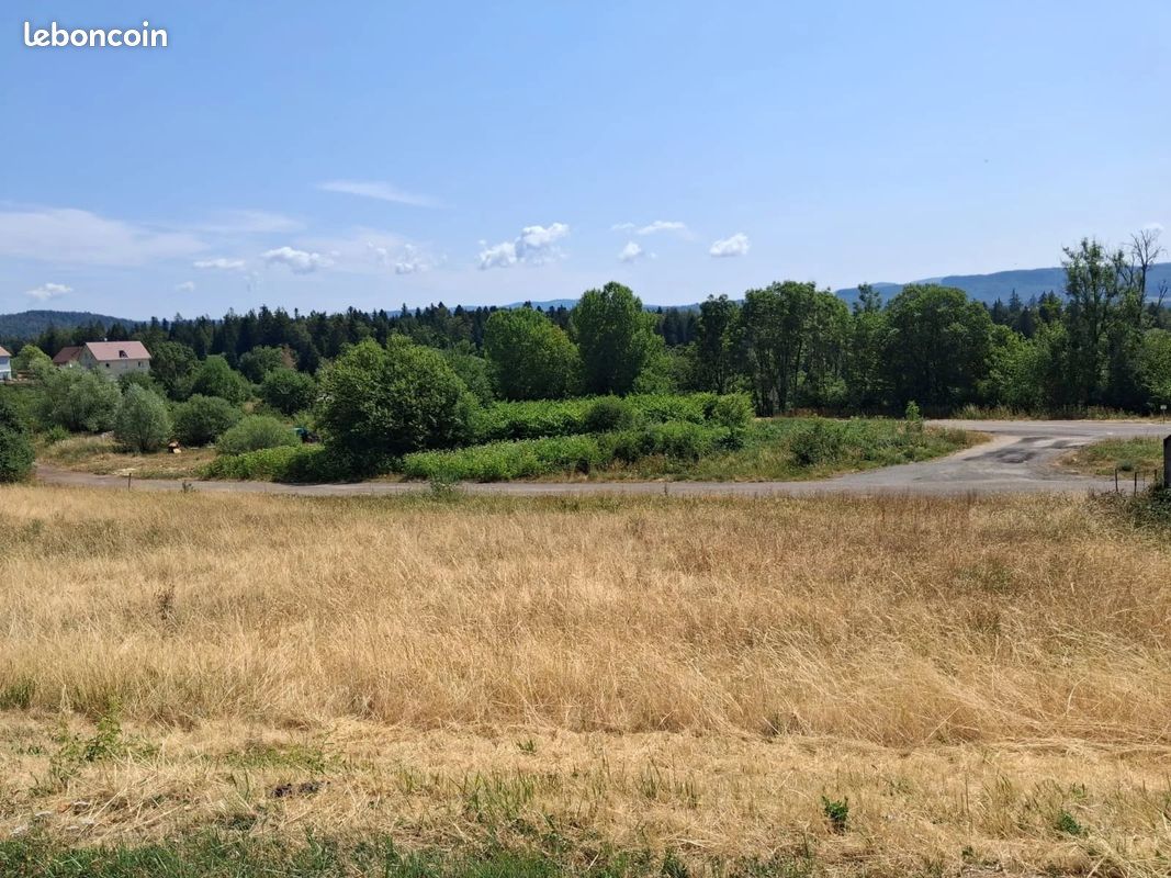 Maison 800 m² · à Grande-Rivière Château · 800 m² · 52 000 €