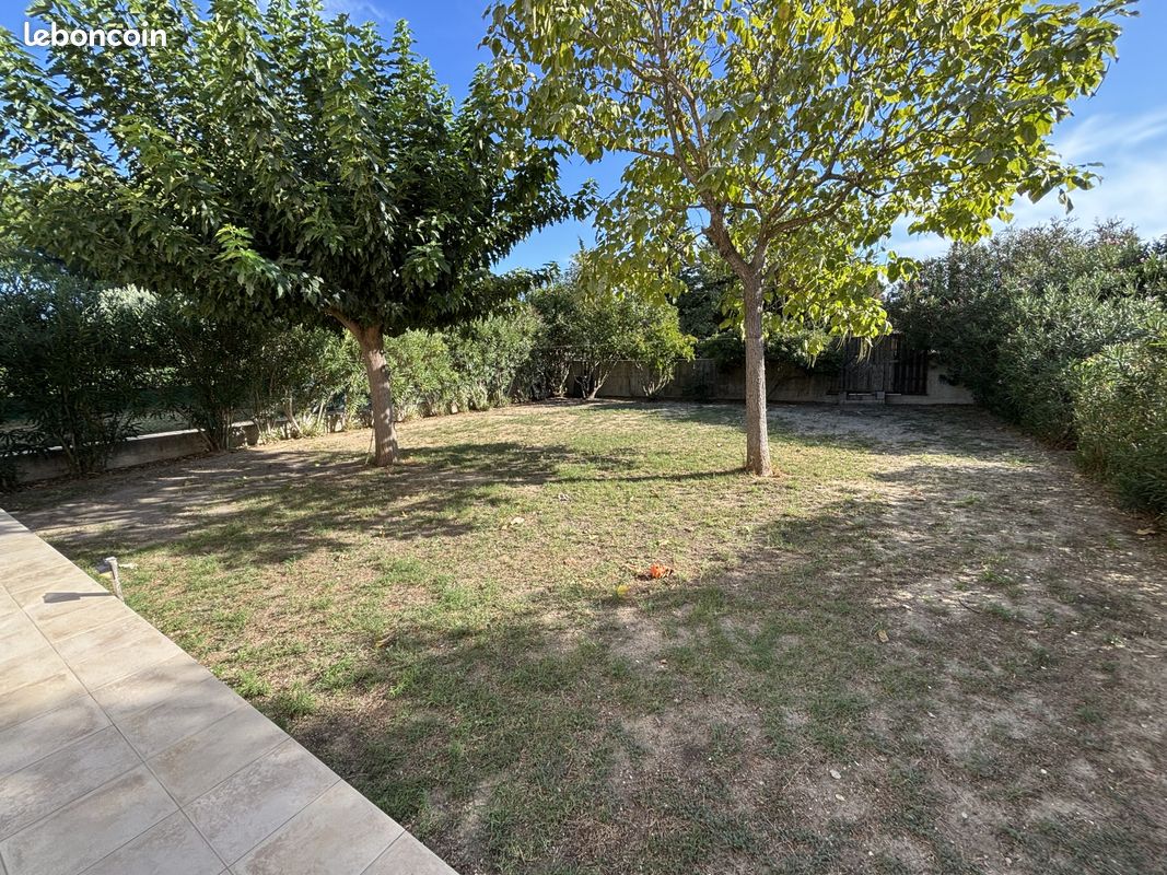 Maison 4 pièces 92 m² · à Aigues-Mortes · 92 m² · 1 390 €/mois