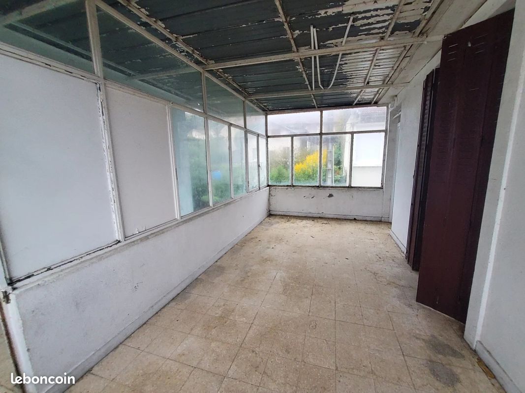 Appartement 4 pièces 98 m² · à Tullins · 98 m² · 120 000 €