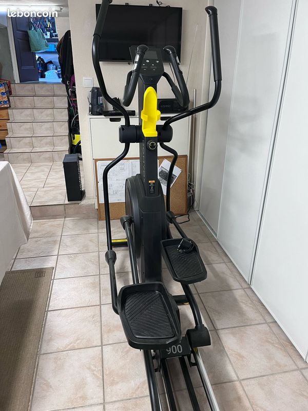 Domyos Cross Cross Trainer El 900 Connected Fitness Machines