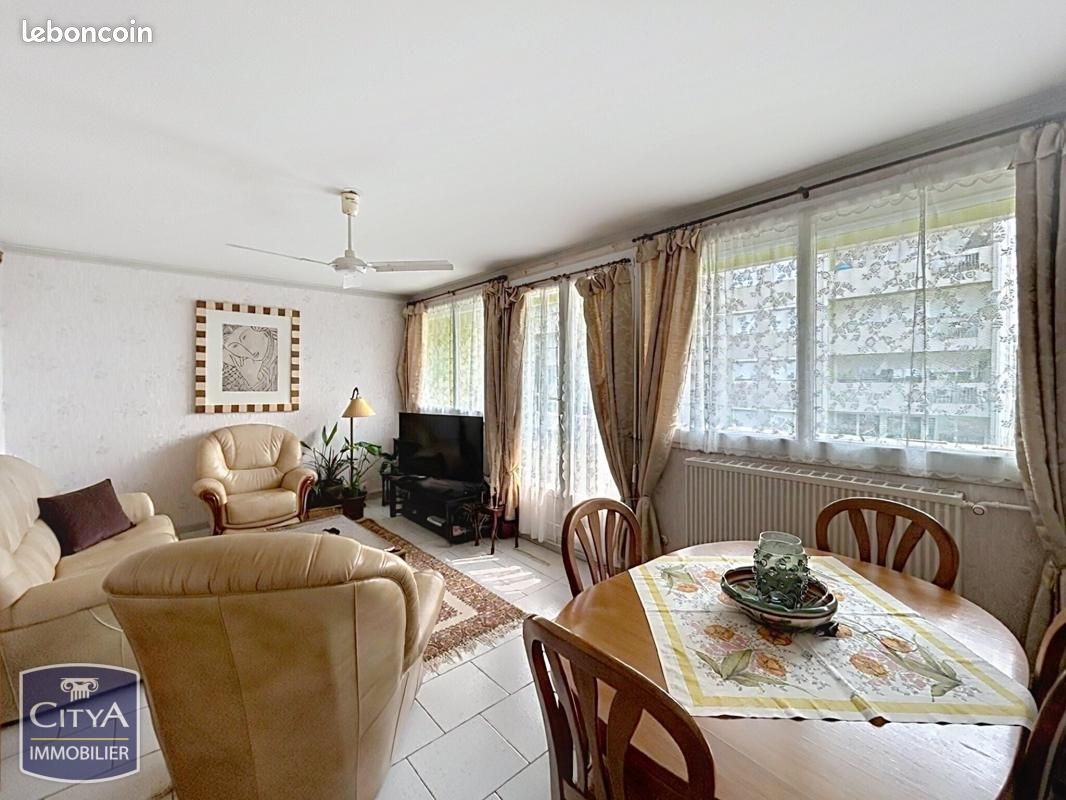 Appartement 4 pièces 80 m² · à Poitiers · 80 m² · 110 000 €
