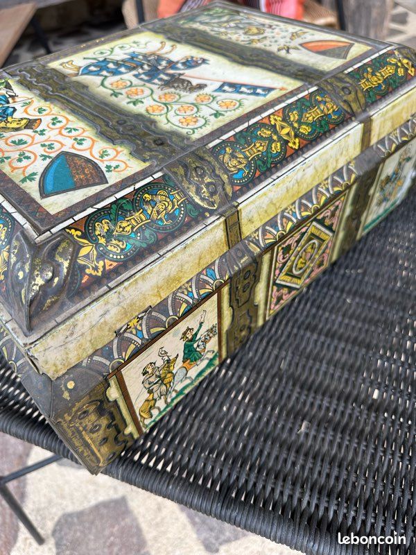 Grande boîte de rangement en métal esprit chevalier (image 3)