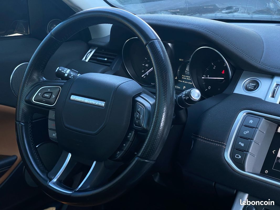Land Rover RANGE ROVER EVOQUE I HSE Phase 2 / 2.0 TD 4WD BVA 9 180 cv / TOIT OUVRANT / MERIDIAN SON / SIEGES CHAUFFANTS / HAYON ELECTRIQUE / CLIM AUTO (image 15)