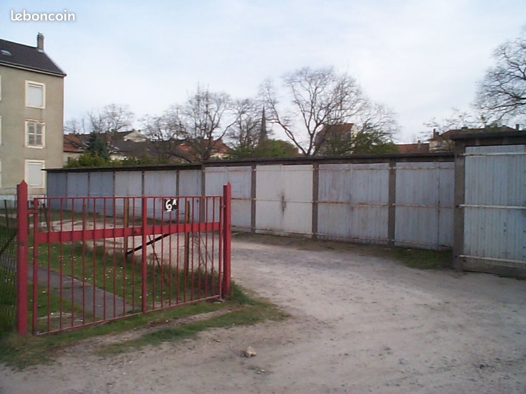 Parking/box METZ · 65 €/mois