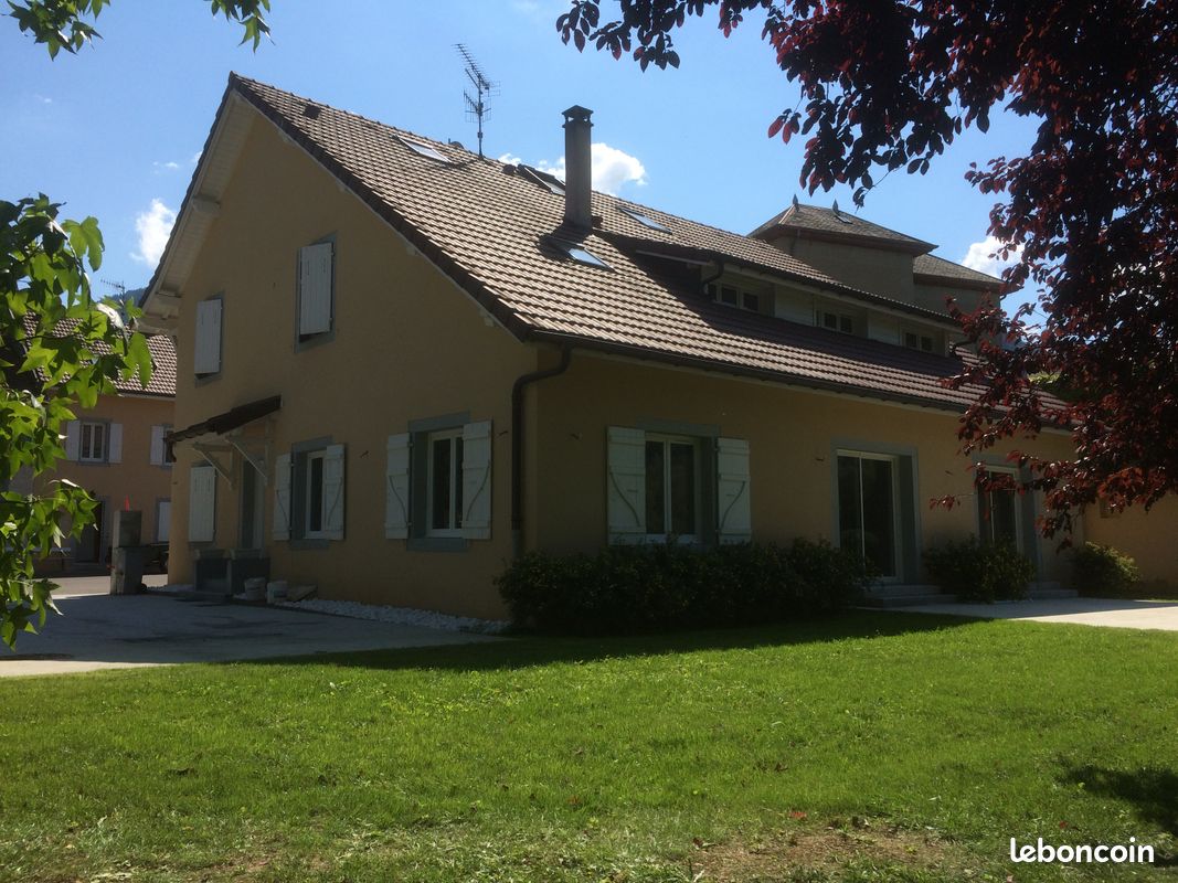 Appartement 5 pièces 120 m² · à Saint-Pierre-en-Faucigny · 120 m² · 1 800 €/mois